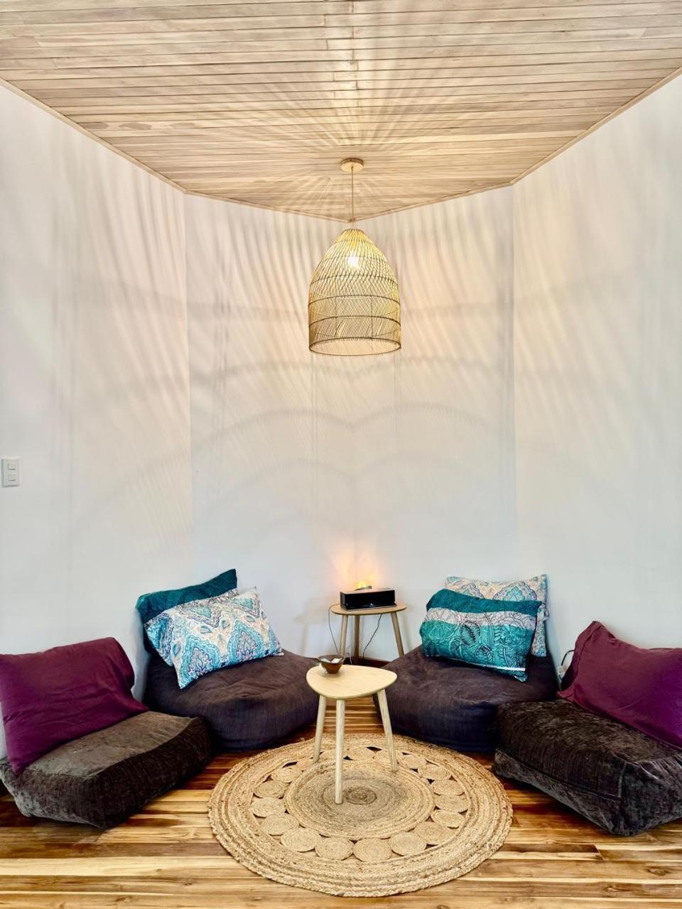 Iluminar Beachfront Suites Nosara Pokój zdjęcie